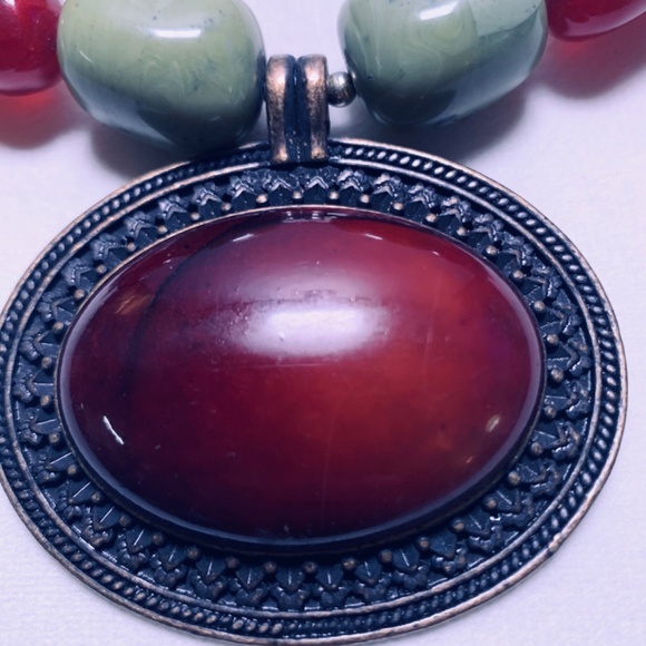 Statement Chunky burgundy red pendant multicolored stone costume boho necklace - Picture 3 of 16
